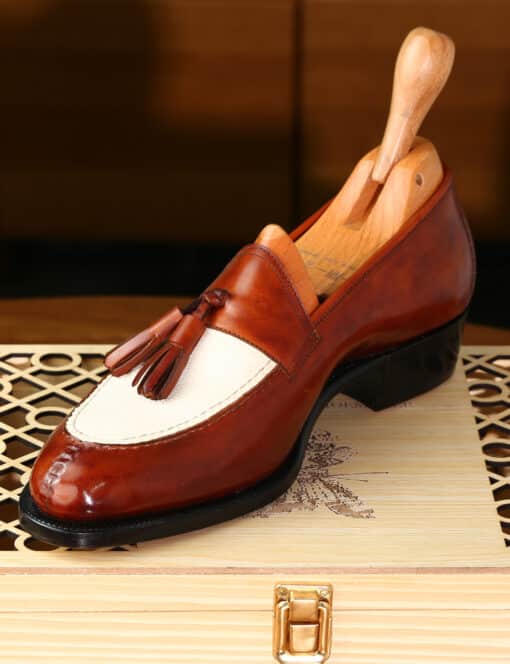 Skinstitch Tassel Loafer - 02