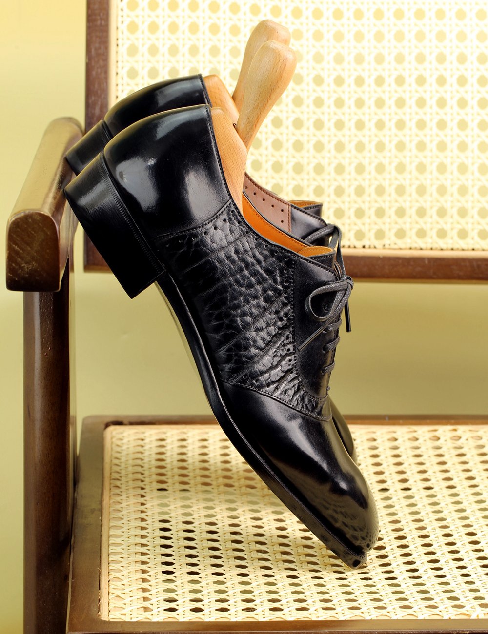Baroque-Black01